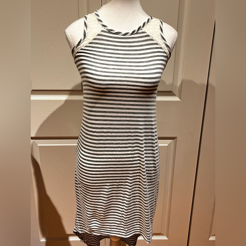 Sleeveless high-low dress
